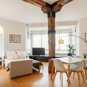 Muy Luminoso A 5 Min Del Centro De Apartamento Bilbao